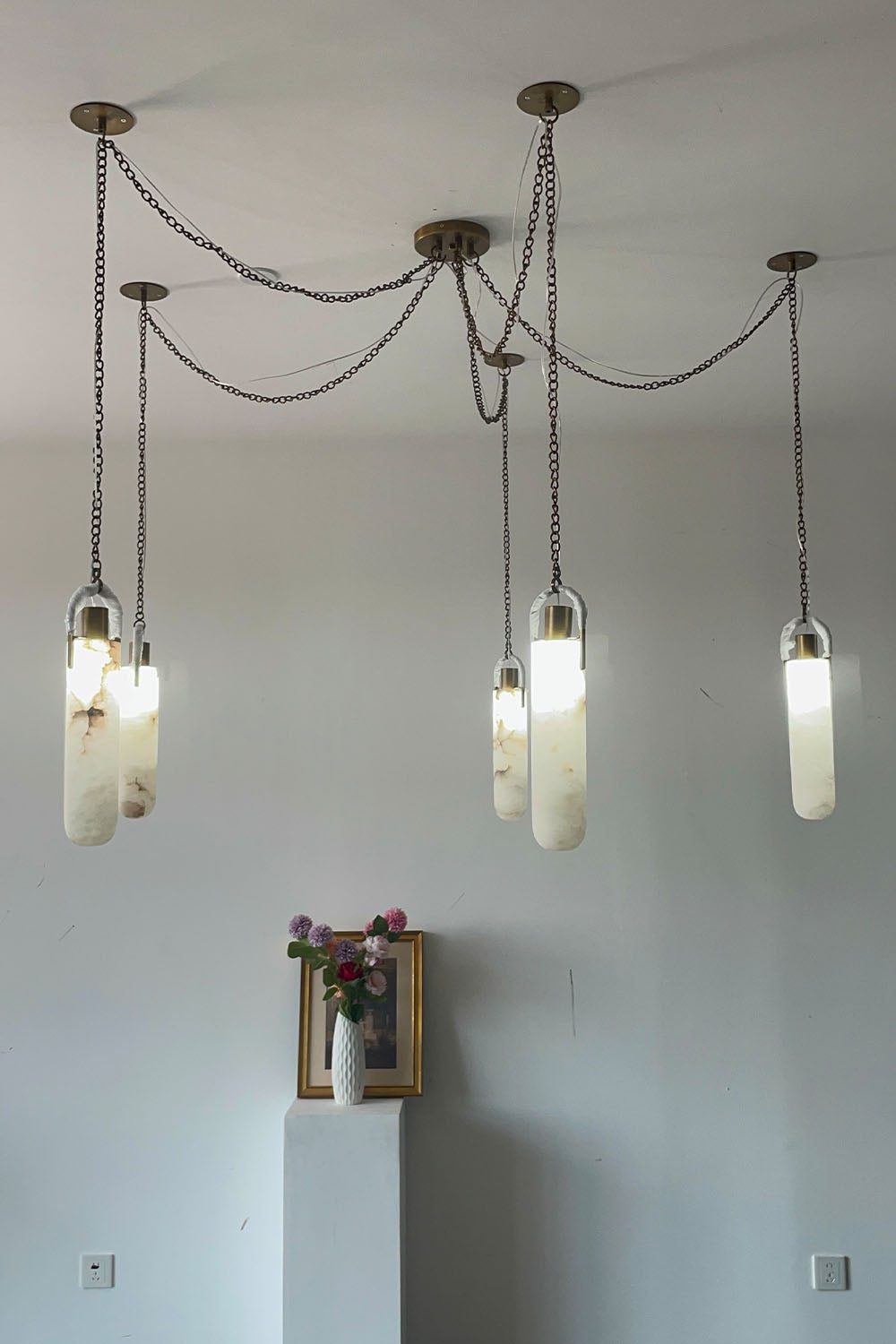 Multi-head Alabaster Cylindrical Chandelier - view 17 | morylighting