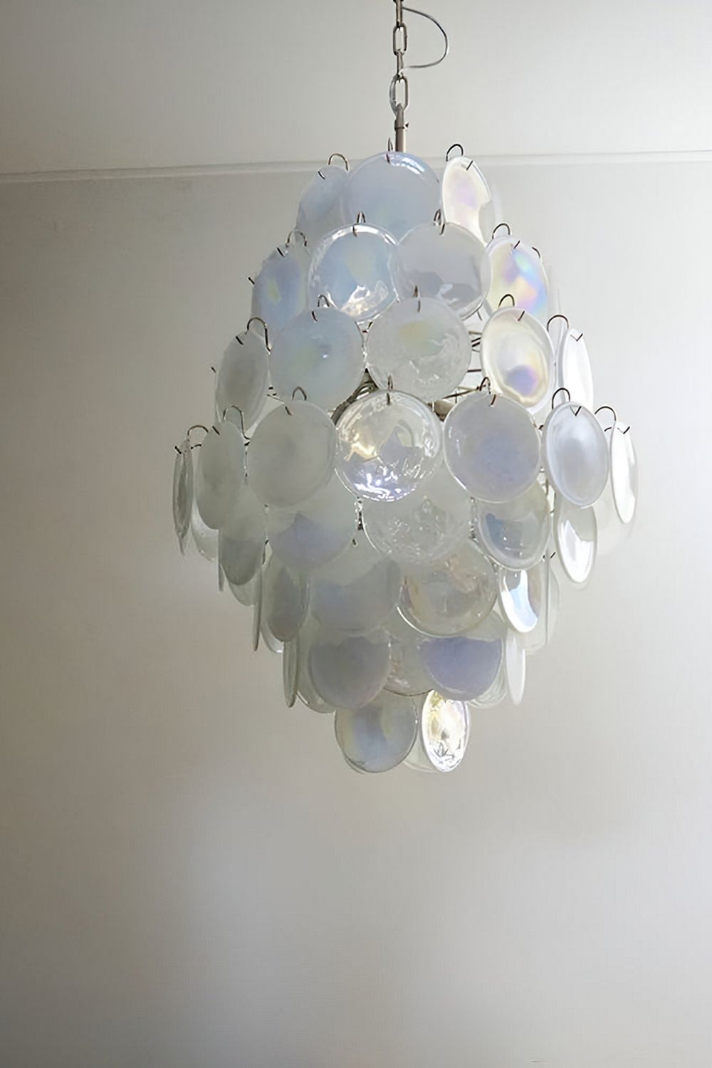 Wonderful Vintage Art White Discs Chandelier - view 15 | morylighting