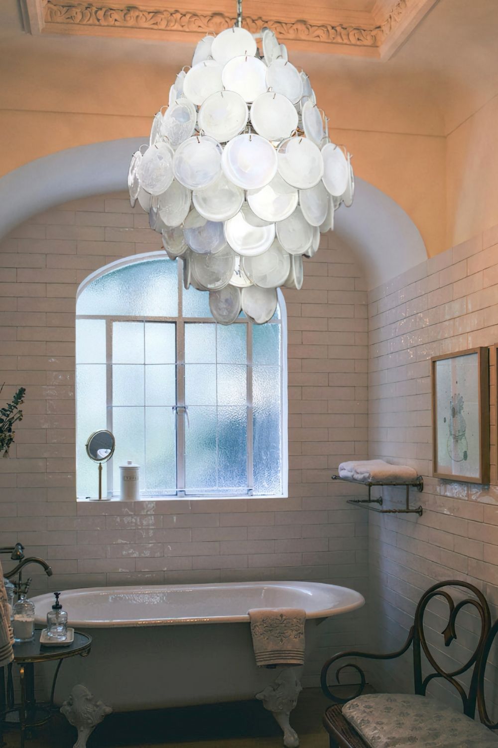 Wonderful Vintage Art White Discs Chandelier - view 3 | morylighting