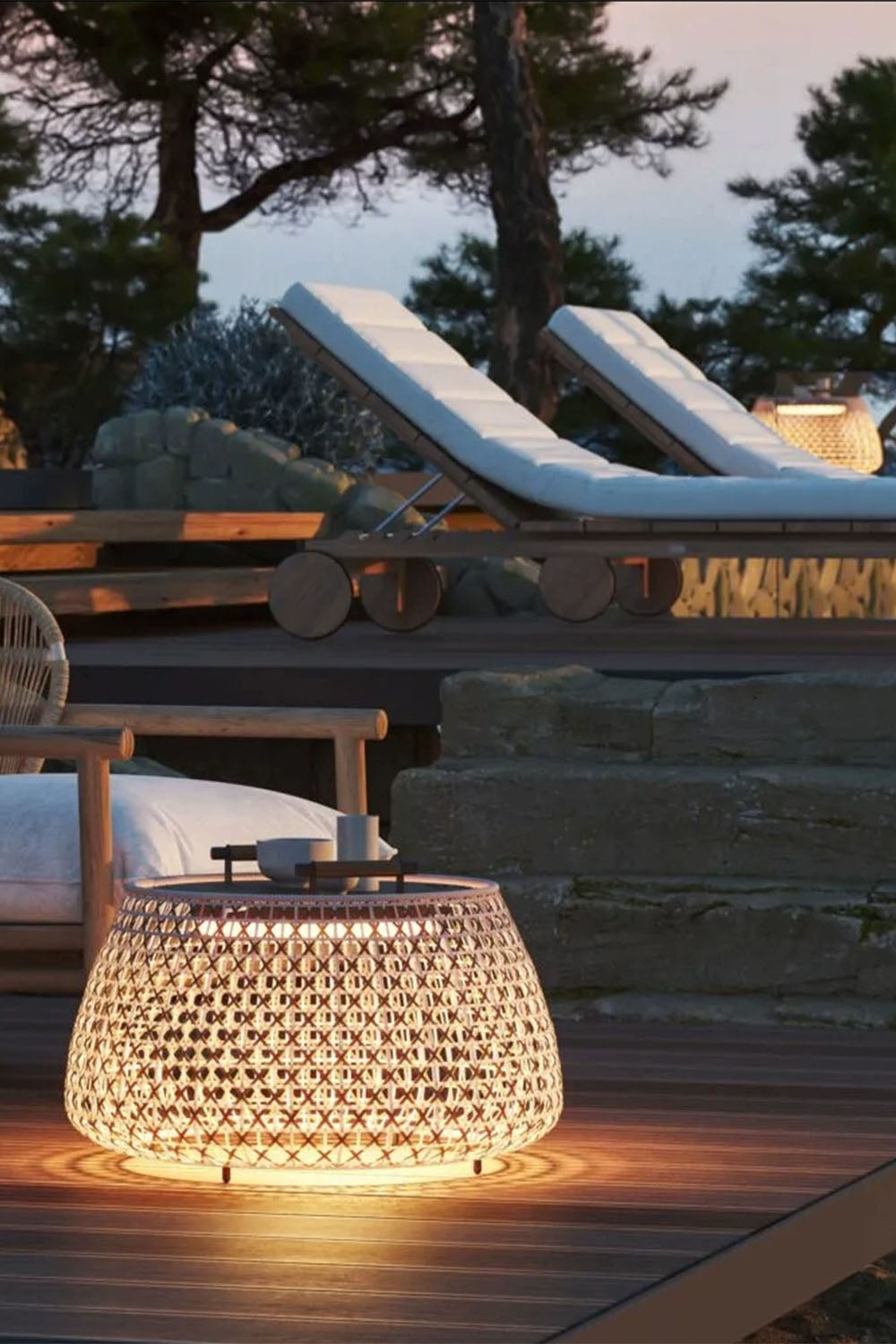 Nans Bag Outdoor Floor Lamp - view 7 | morylighting