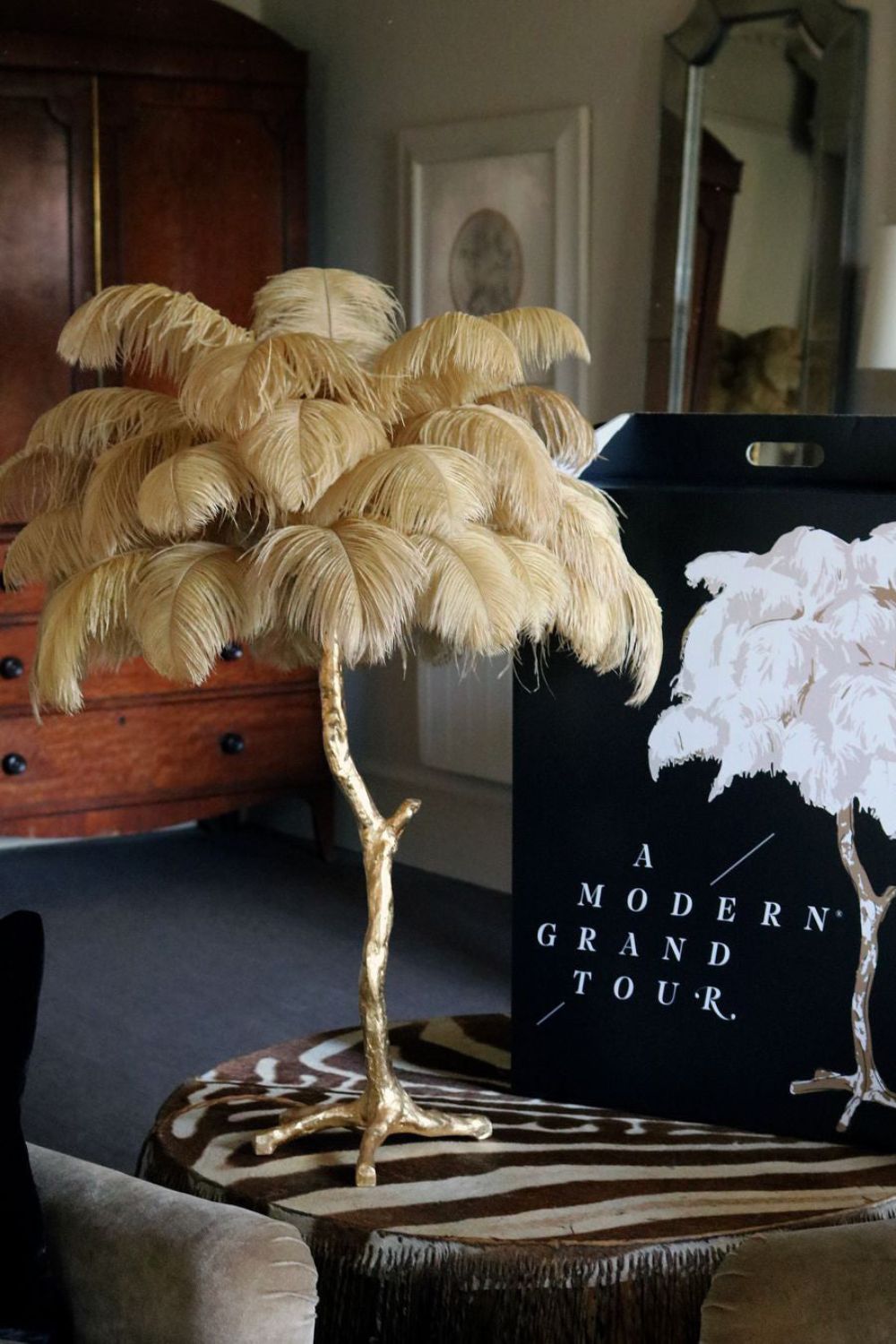 Ostrich Feather Table Lamp - morylighting