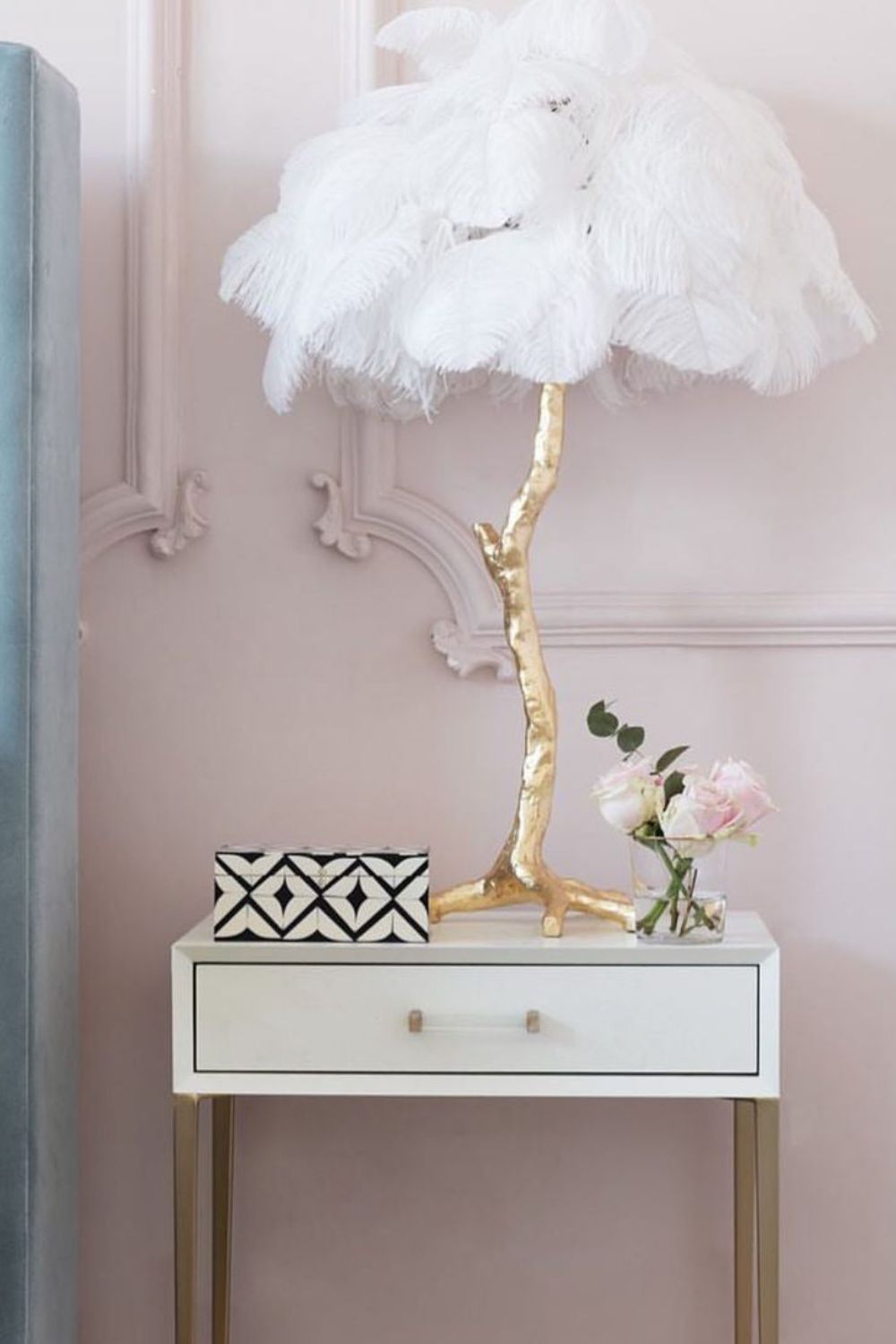 Ostrich Feather Table Lamp - morylighting