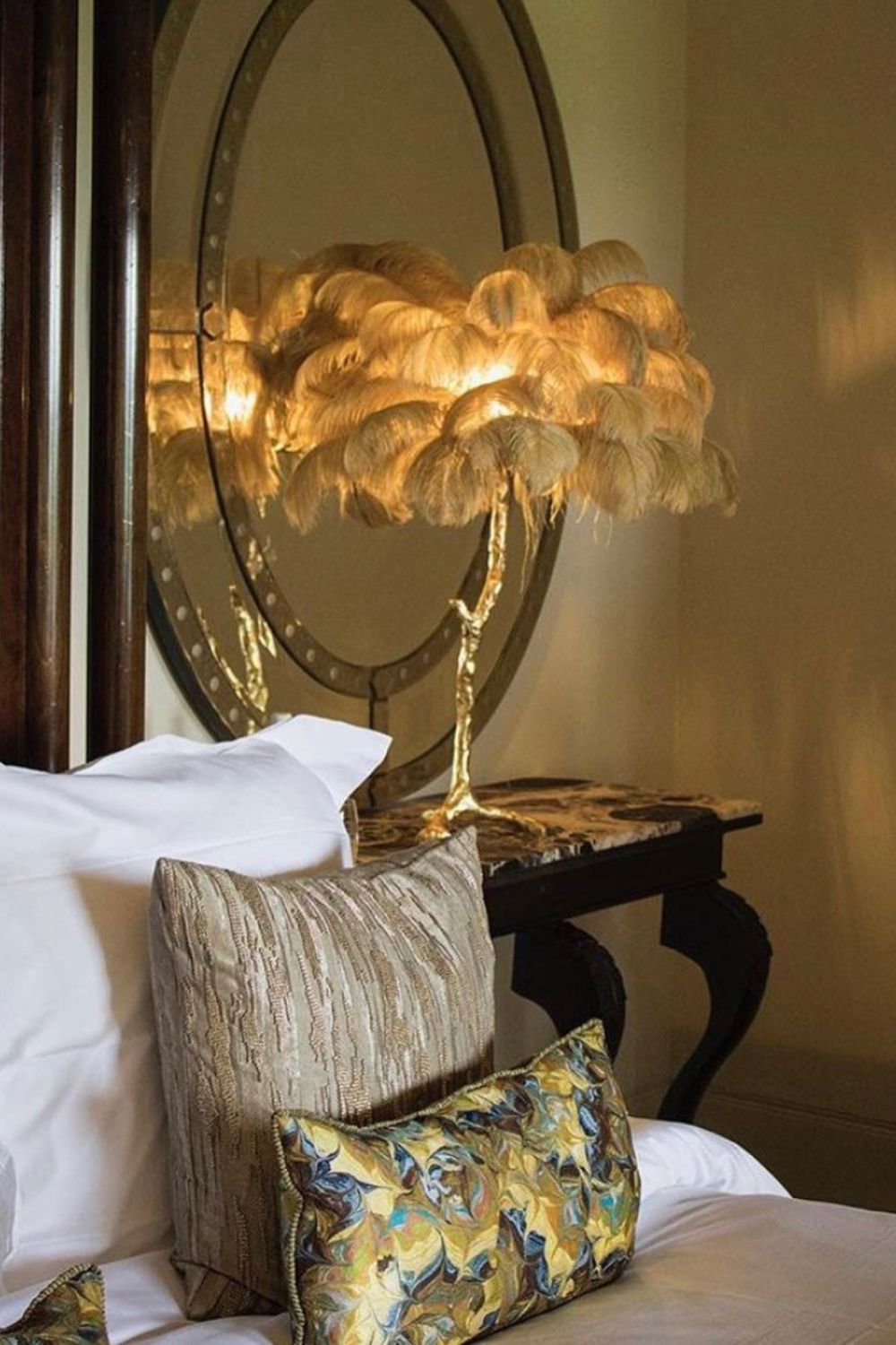 Ostrich Feather Table Lamp - morylighting