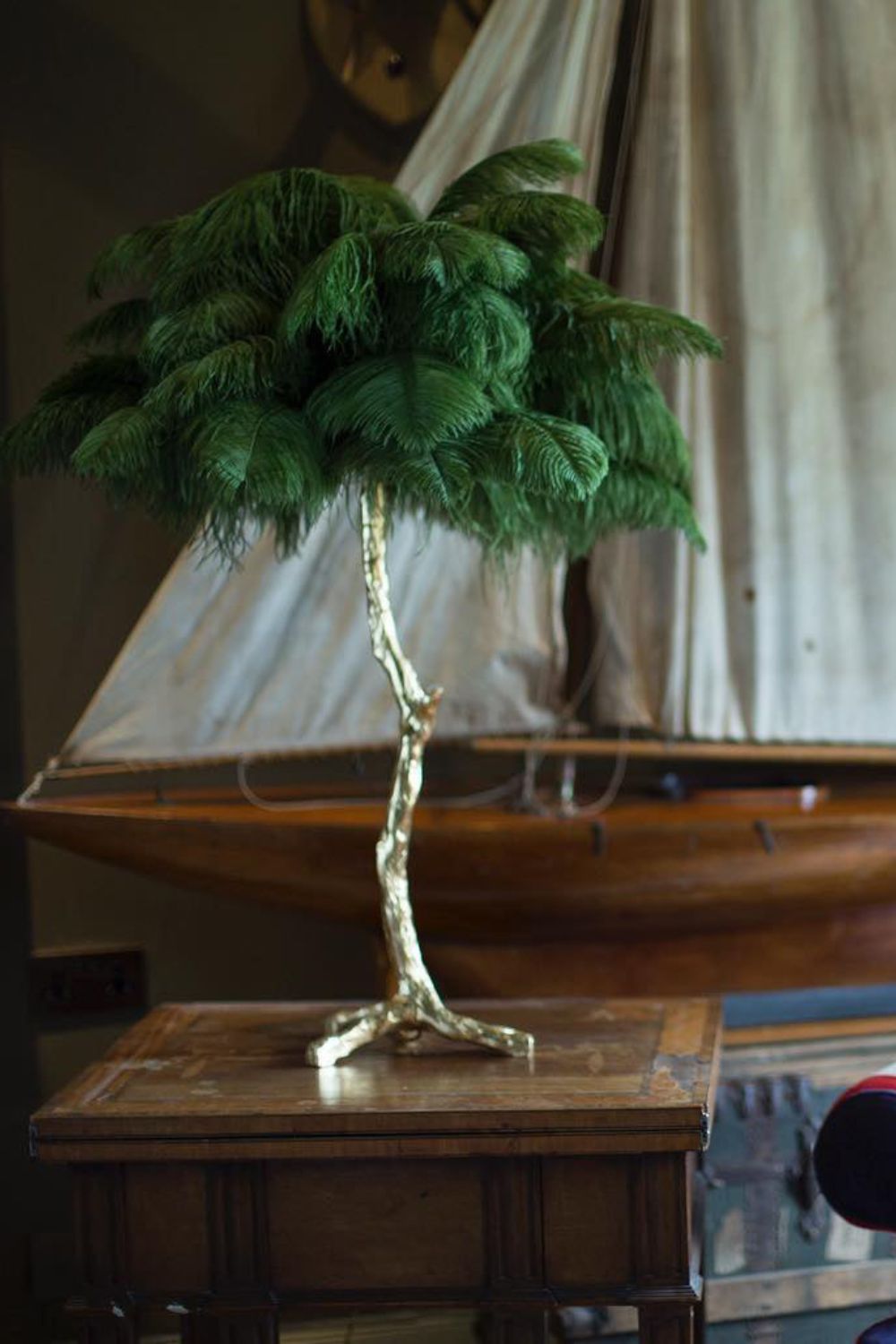 Ostrich Feather Table Lamp - morylighting
