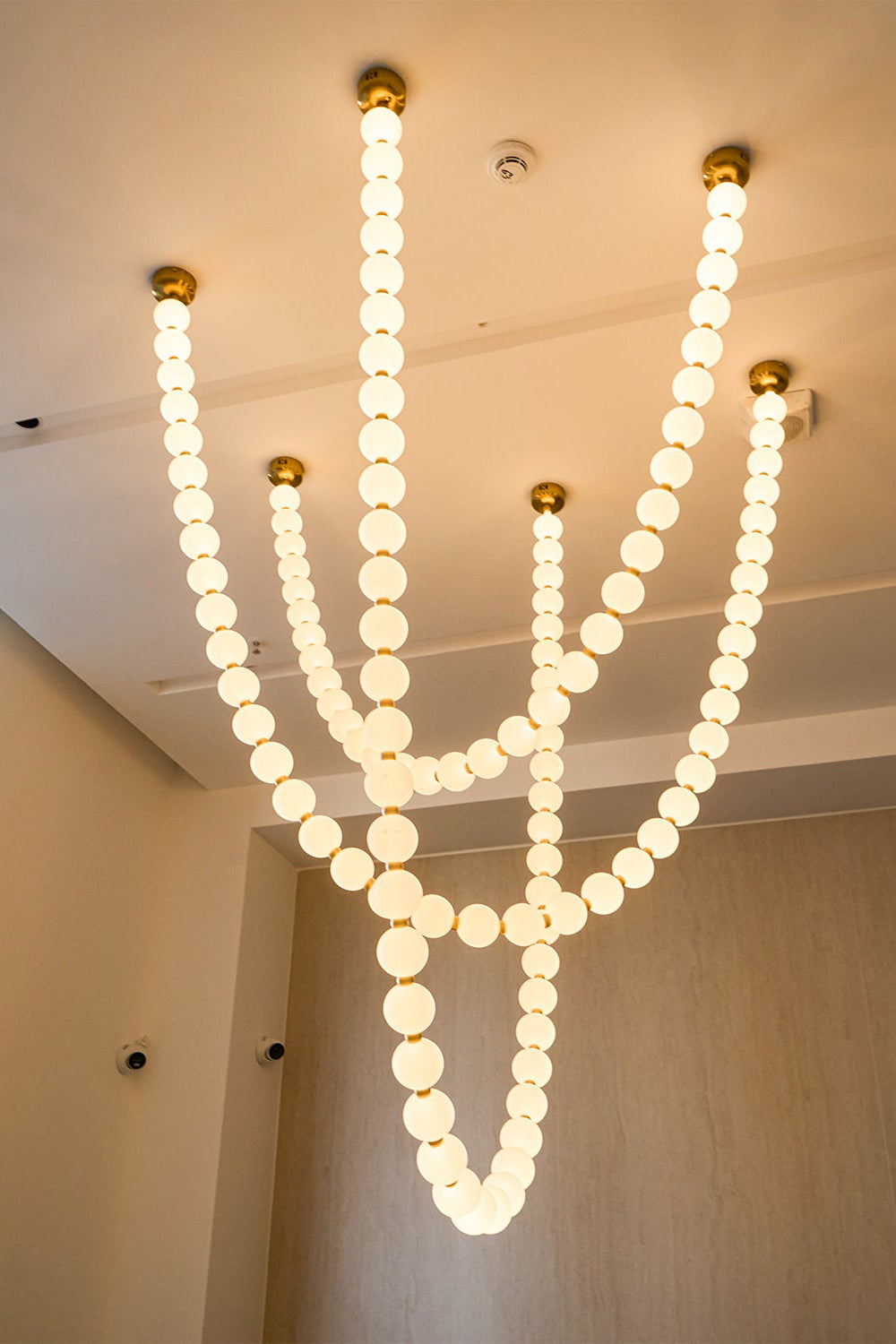 Pearl Necklace Chandelier - view 8 | morylighting