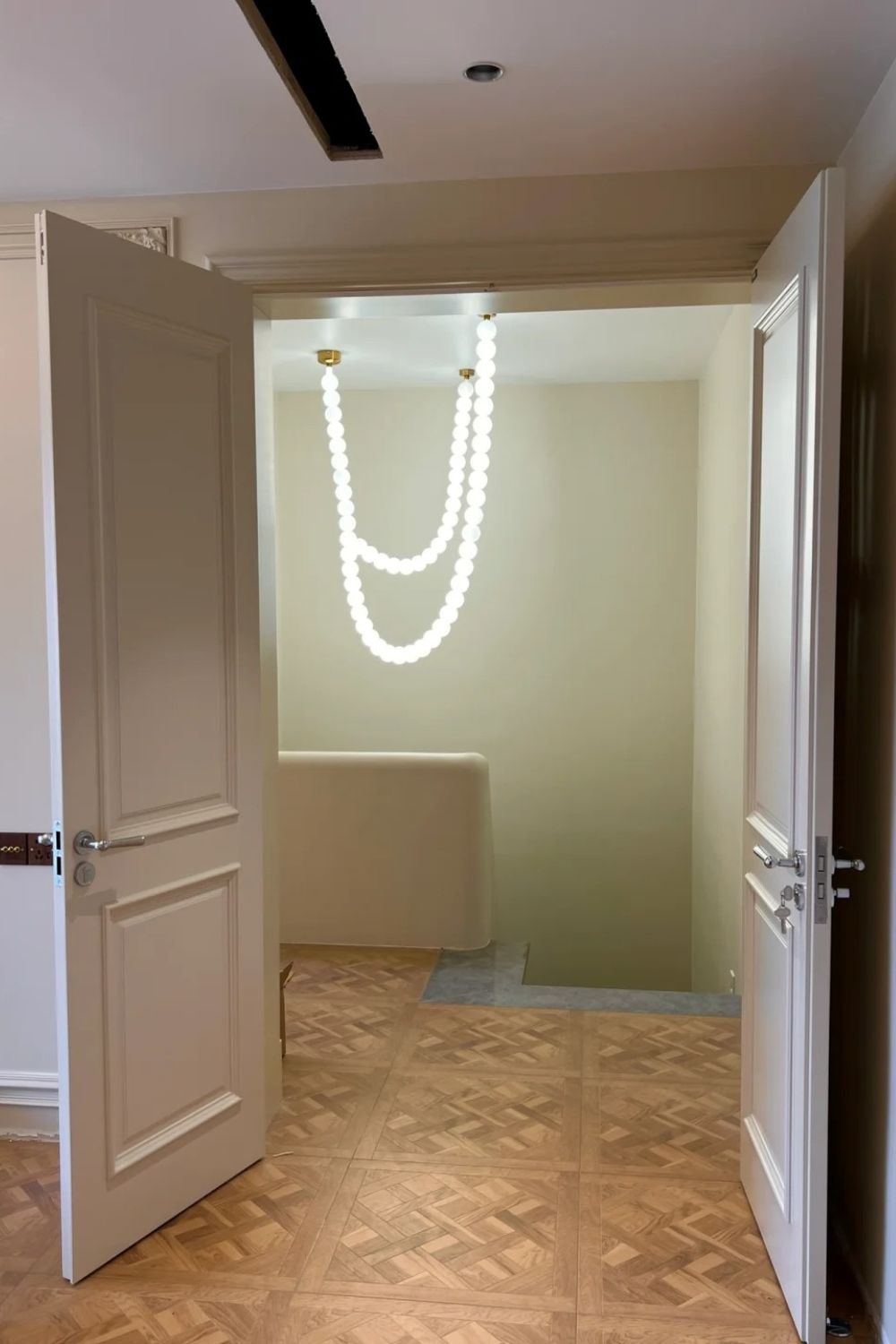 Pearl Necklace Chandelier 12cm - view 15 | morylighting
