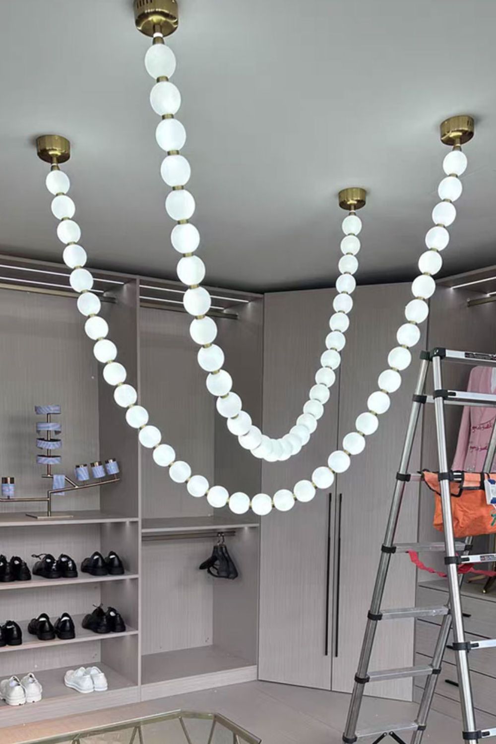 Pearl Necklace Chandelier - view 31 | morylighting