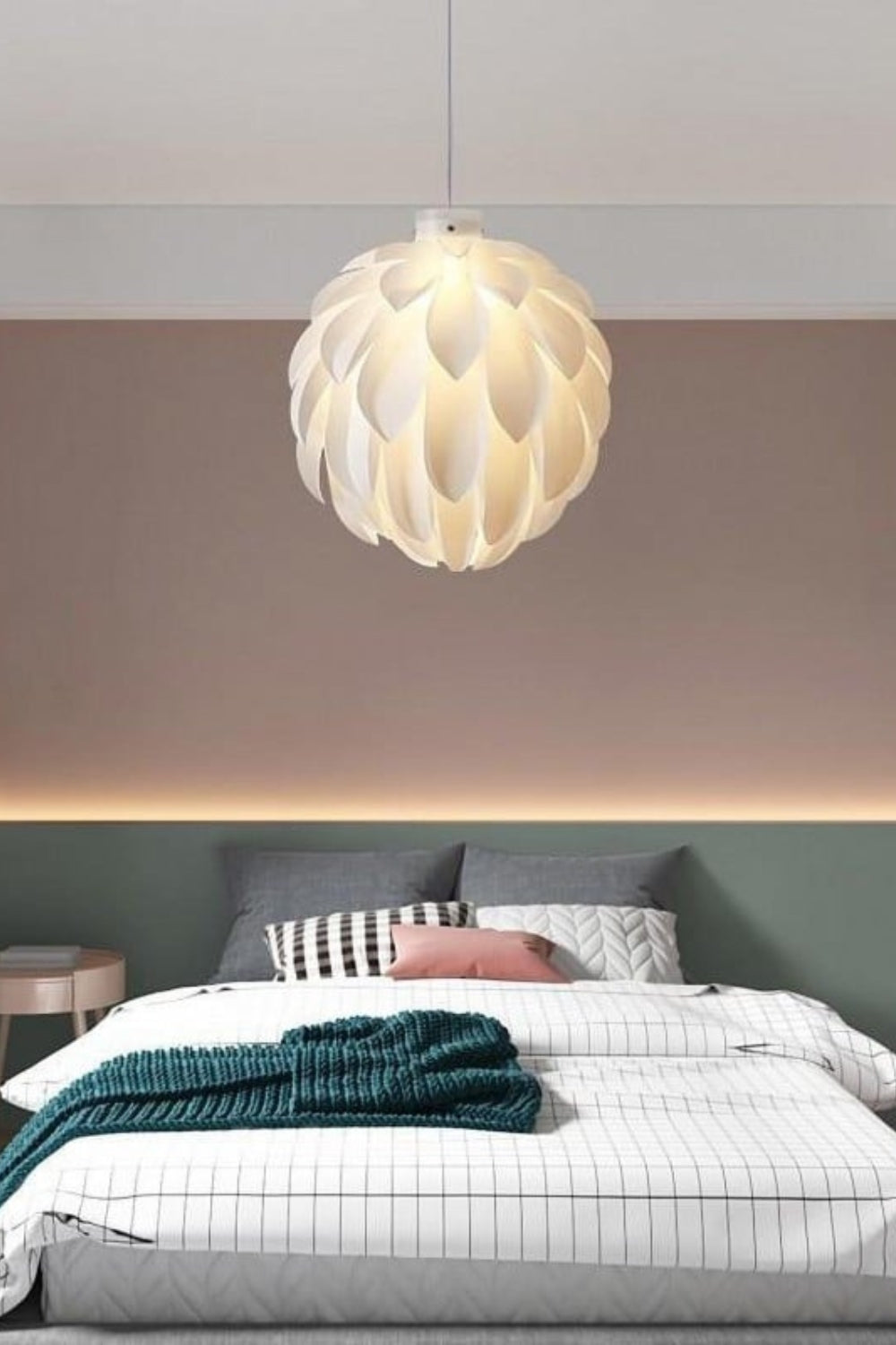 Pinecone Pendant Light - morylighting