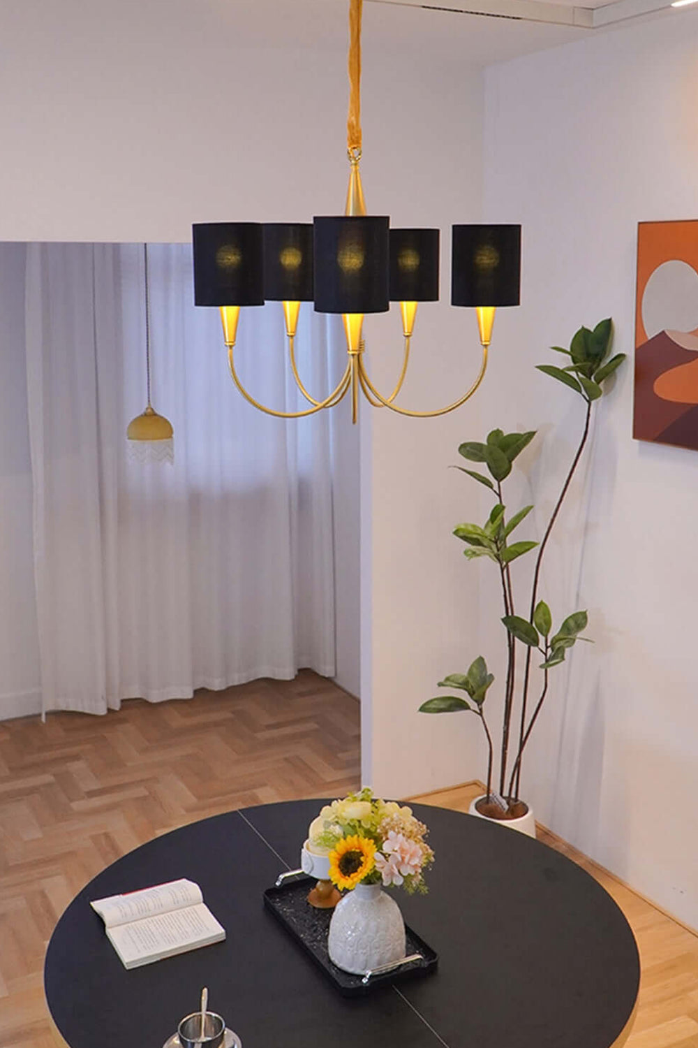 Quincy Chandelier - view 13 | morylighting