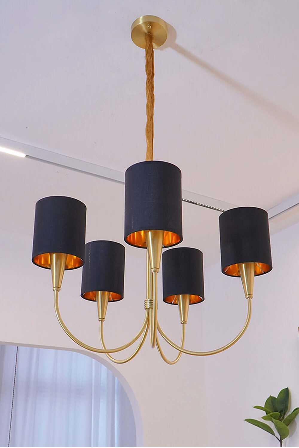 Quincy Chandelier - view 12 | morylighting