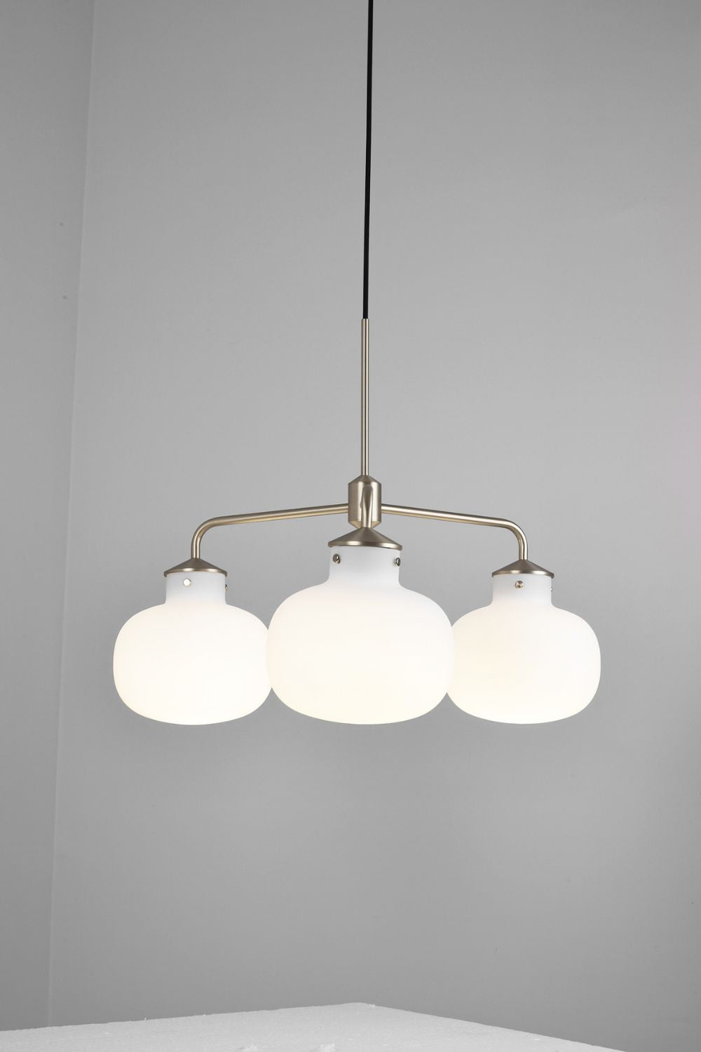 Raito Glass Globe Pendant Chandelier - view 26 | morylighting