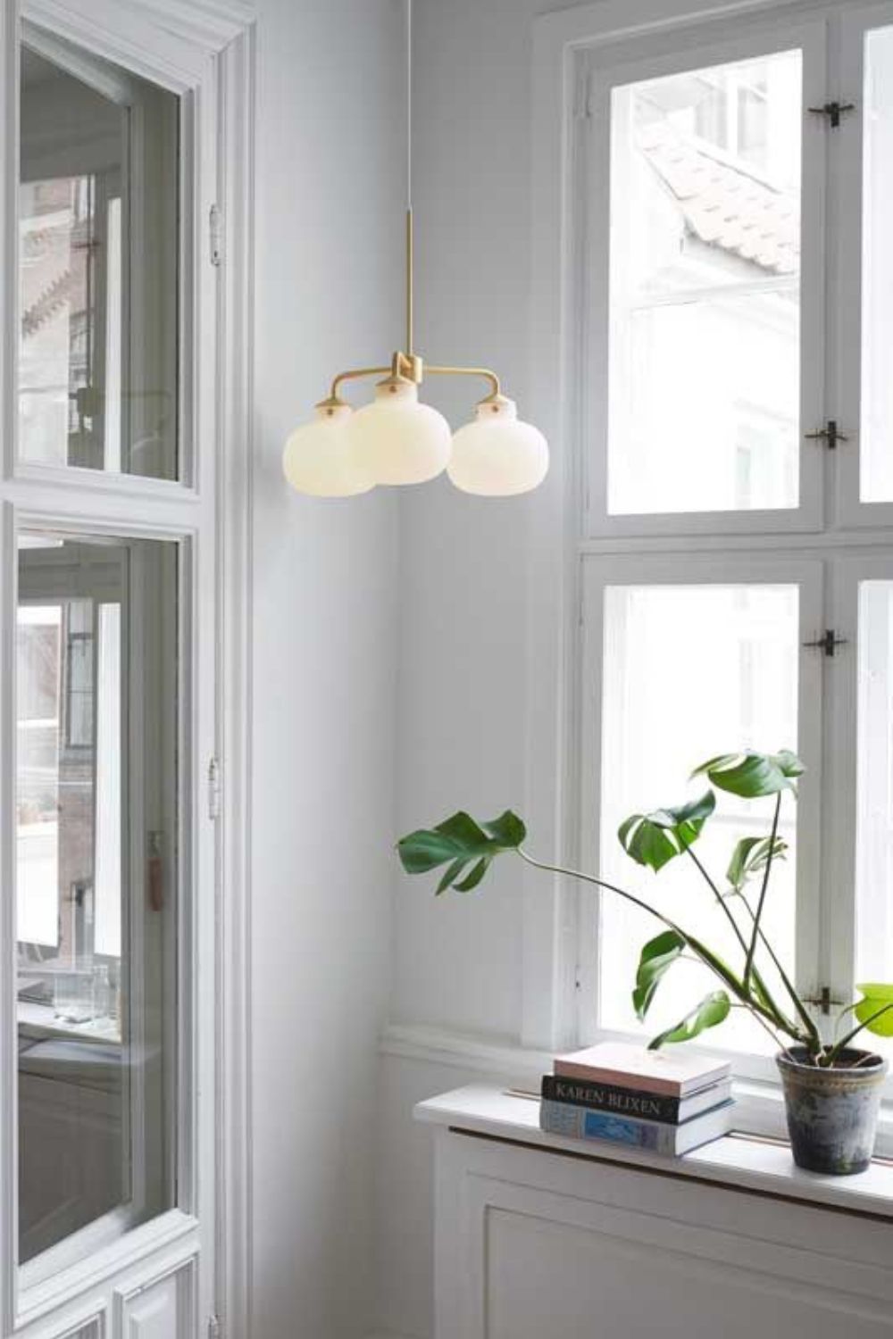 Raito Glass Globe Pendant Chandelier - view 9 | morylighting