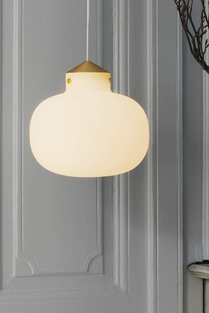 Raito Glass Globe Pendant Light - view 14 | morylighting