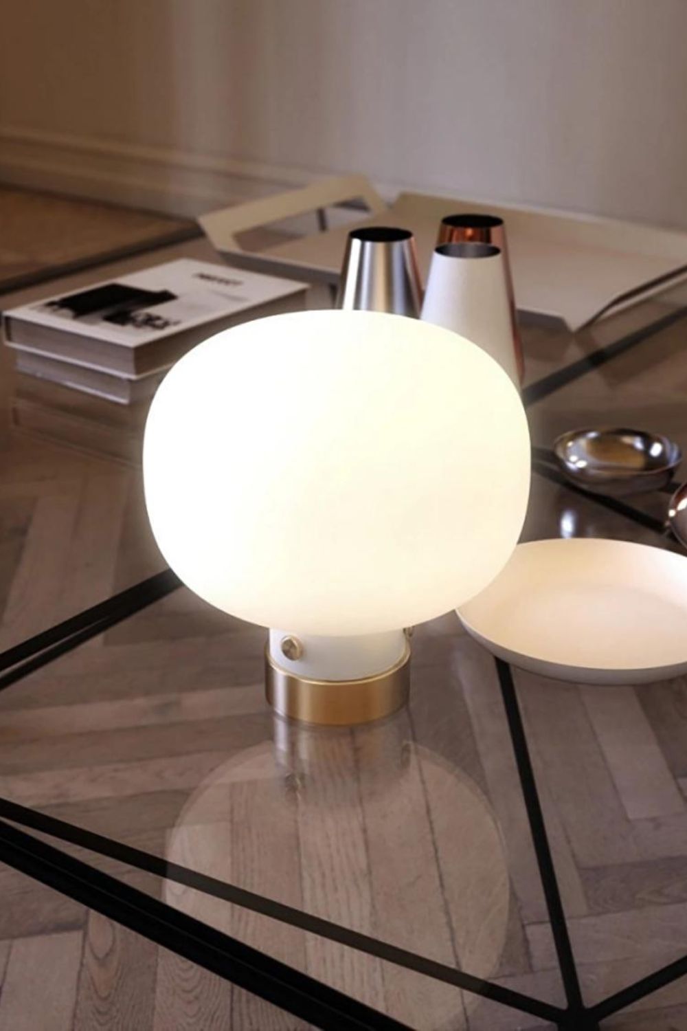 Raito Glass Globe Table Lamp - view 3 | morylighting