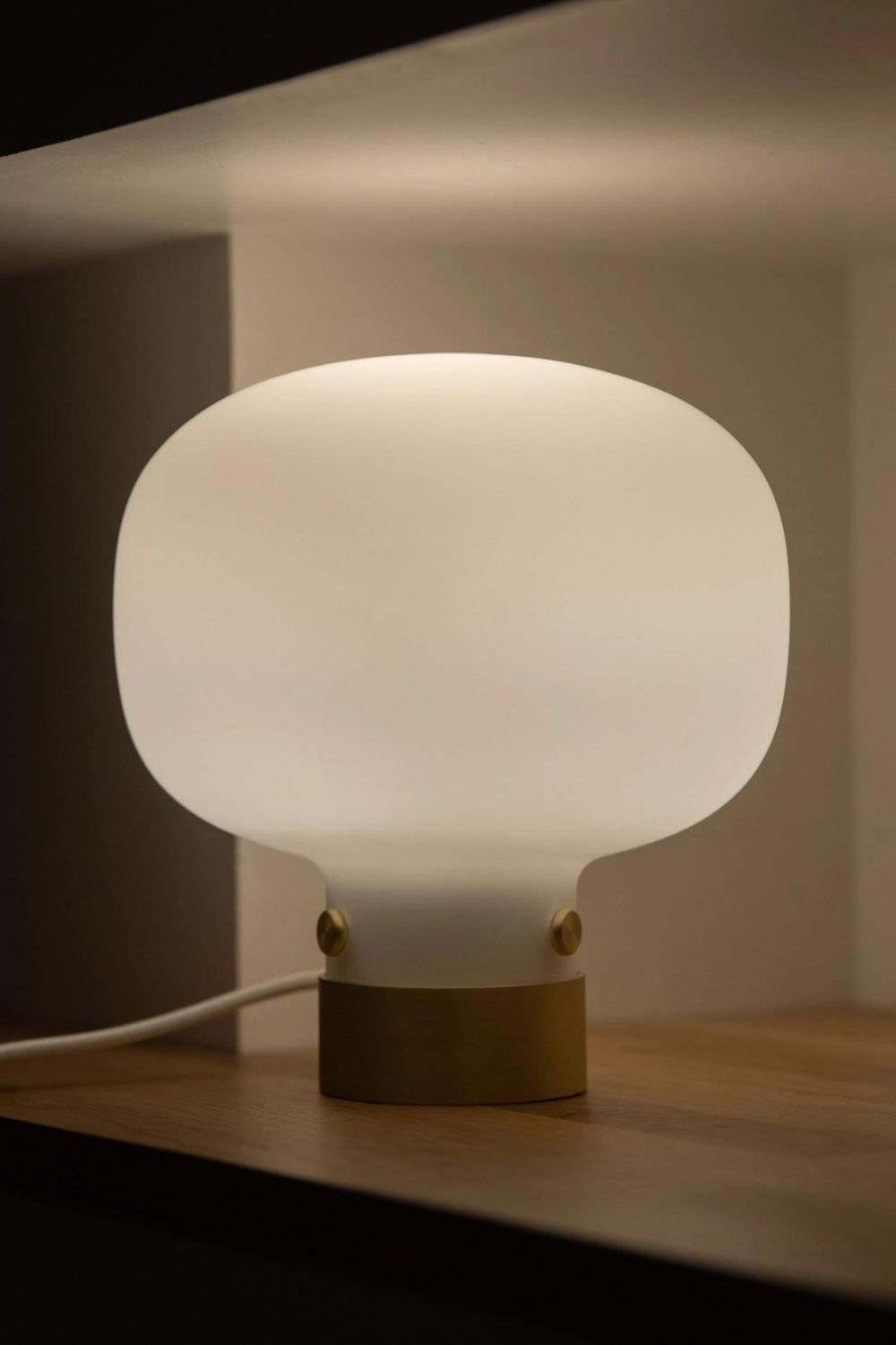 Raito Glass Globe Table Lamp - view 6 | morylighting