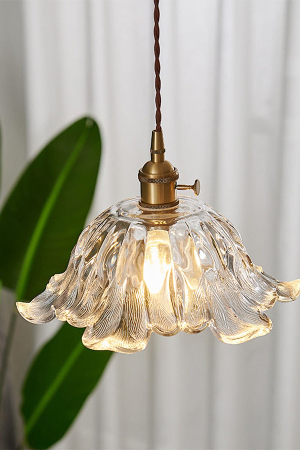 Retro Floral Glass Pendant Lamp - view 4 | morylighting