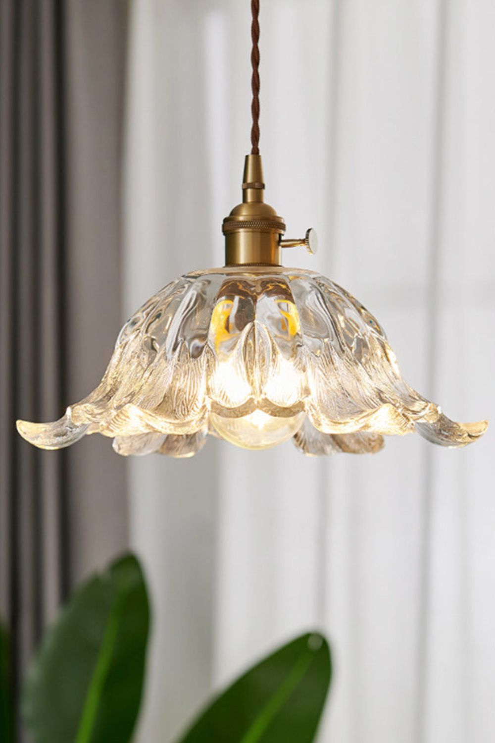 Retro Floral Glass Pendant Lamp - view 3 | morylighting