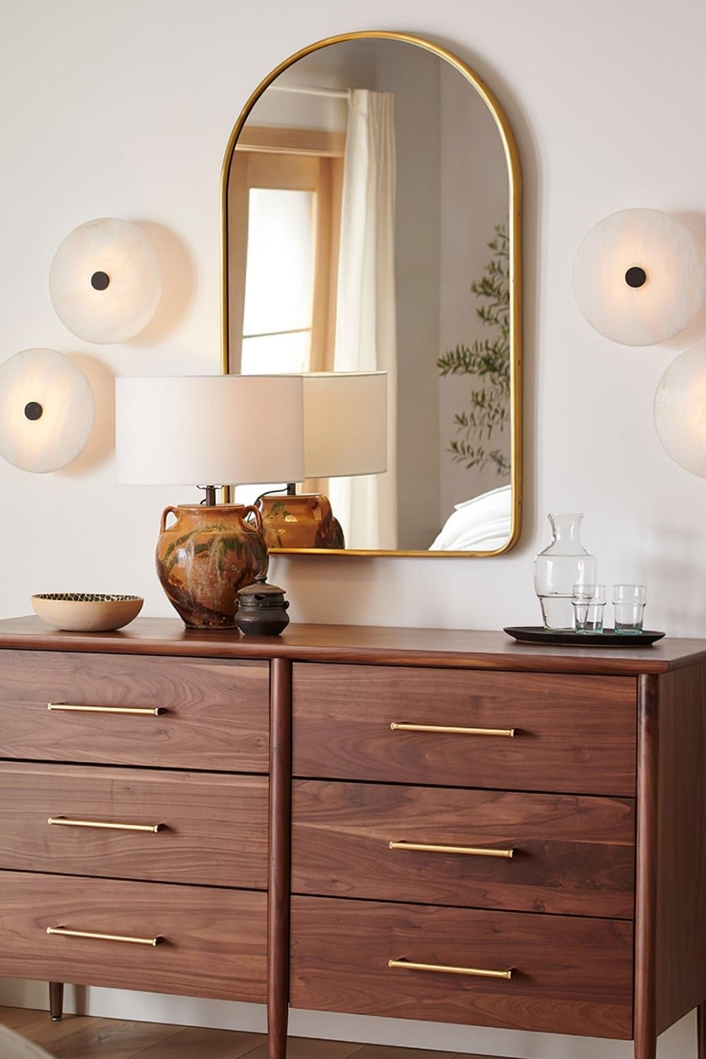 Round Ankeny Alabaster Ceiling Lamp - view 3 | morylighting