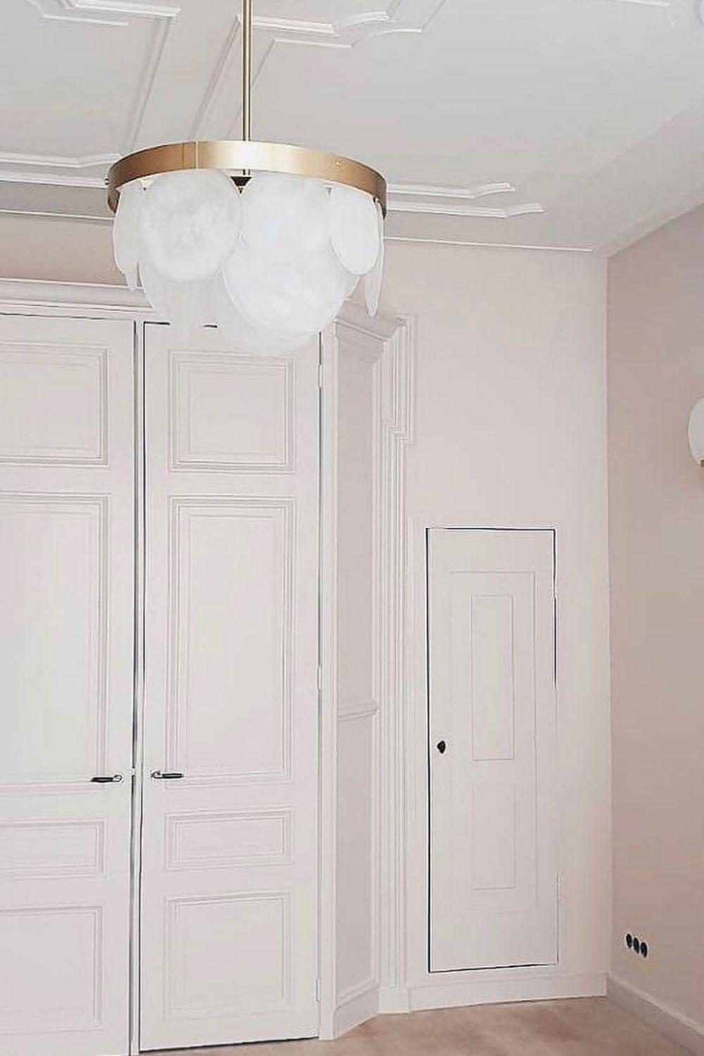 Sasha Chandelier - morylighting