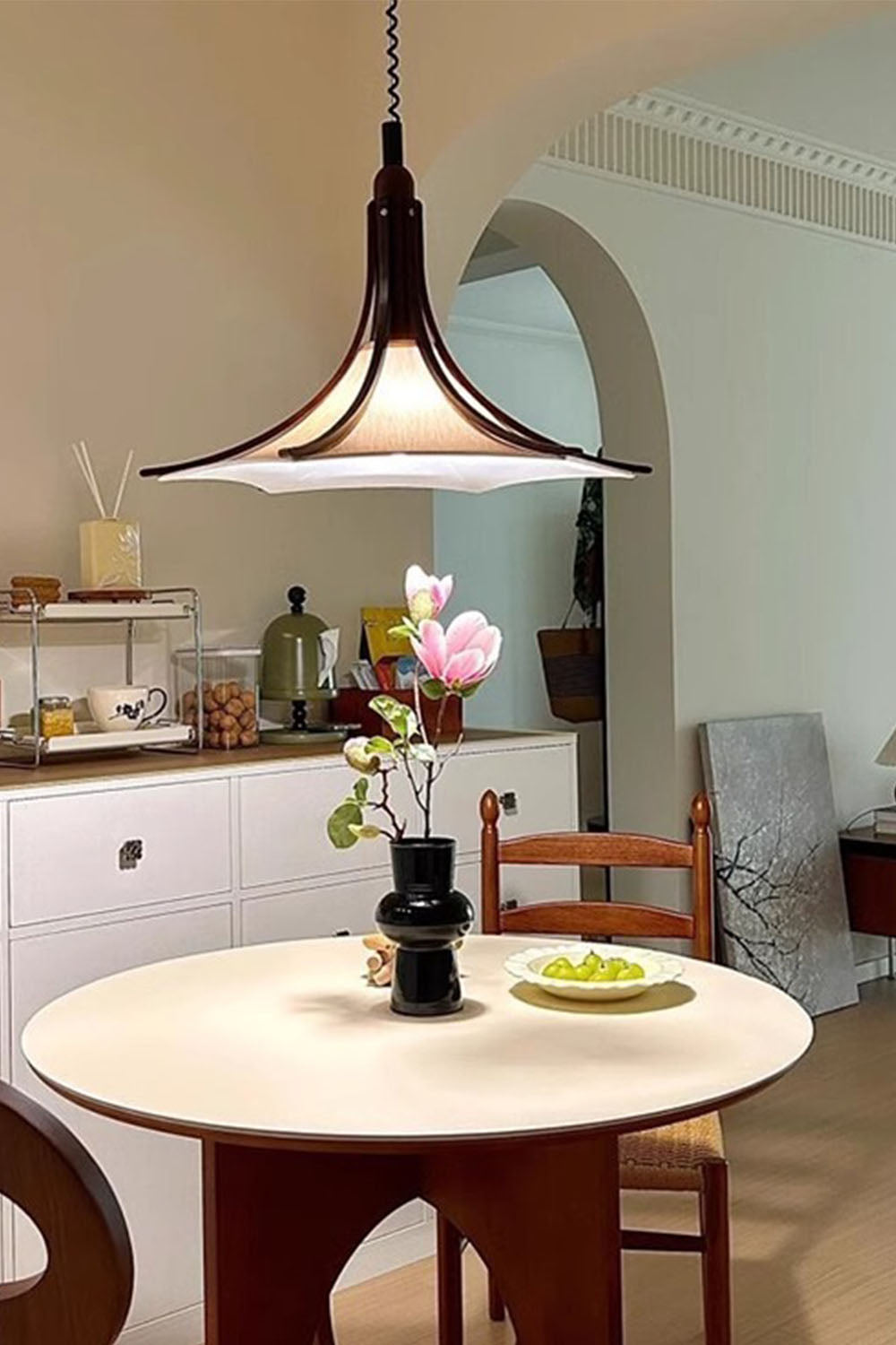 Solid Wood Vintage Trumpet Pendant Lamp - view 12 | morylighting