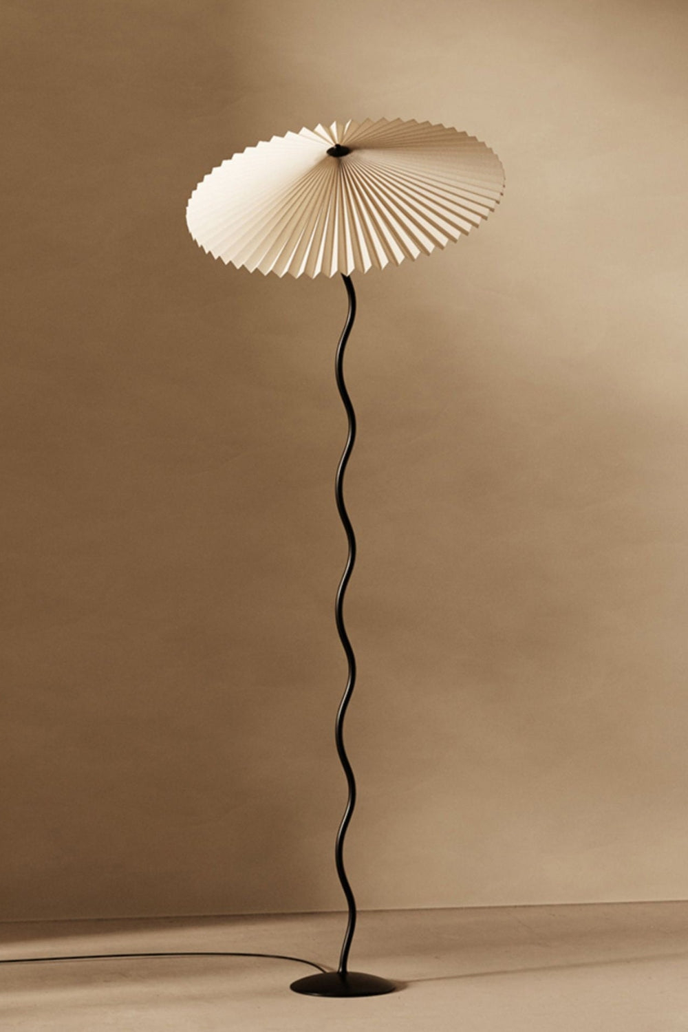 Squiggle Floor Lamp - morylighting