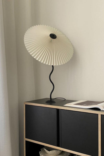 Squiggle Table lamp - morylighting