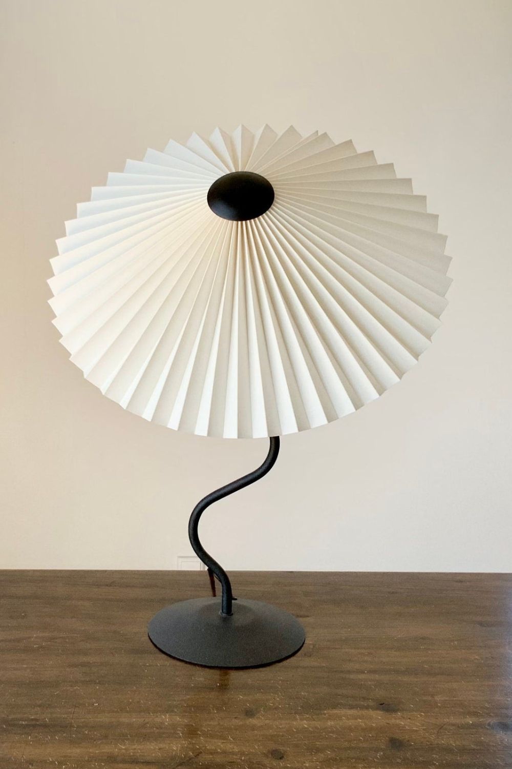 Squiggle Table lamp - morylighting