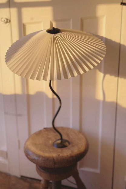 Squiggle Table lamp - morylighting