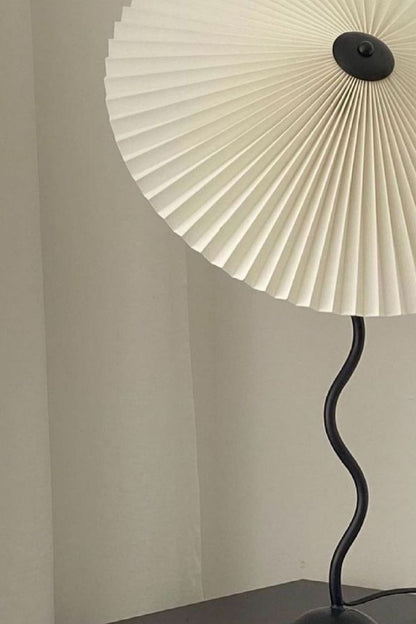 Squiggle Table lamp - morylighting