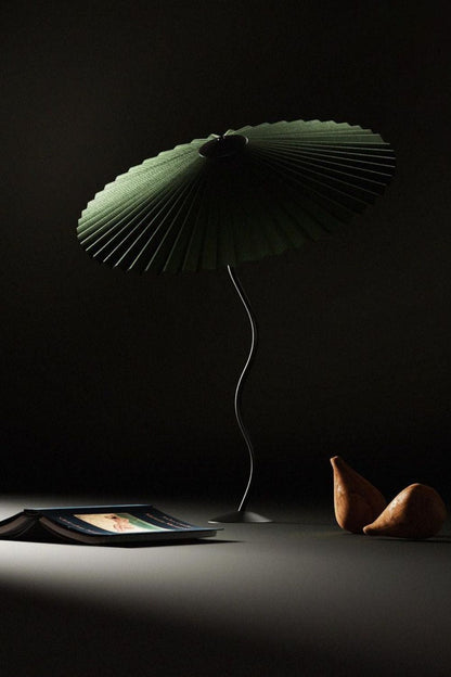 Squiggle Table lamp - morylighting