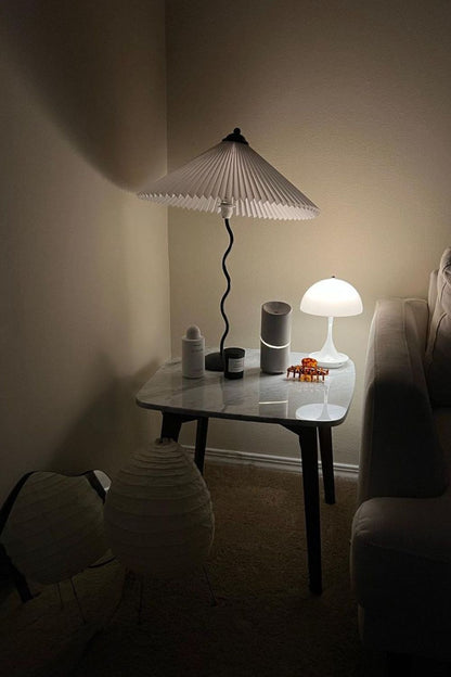 Squiggle Table lamp - morylighting