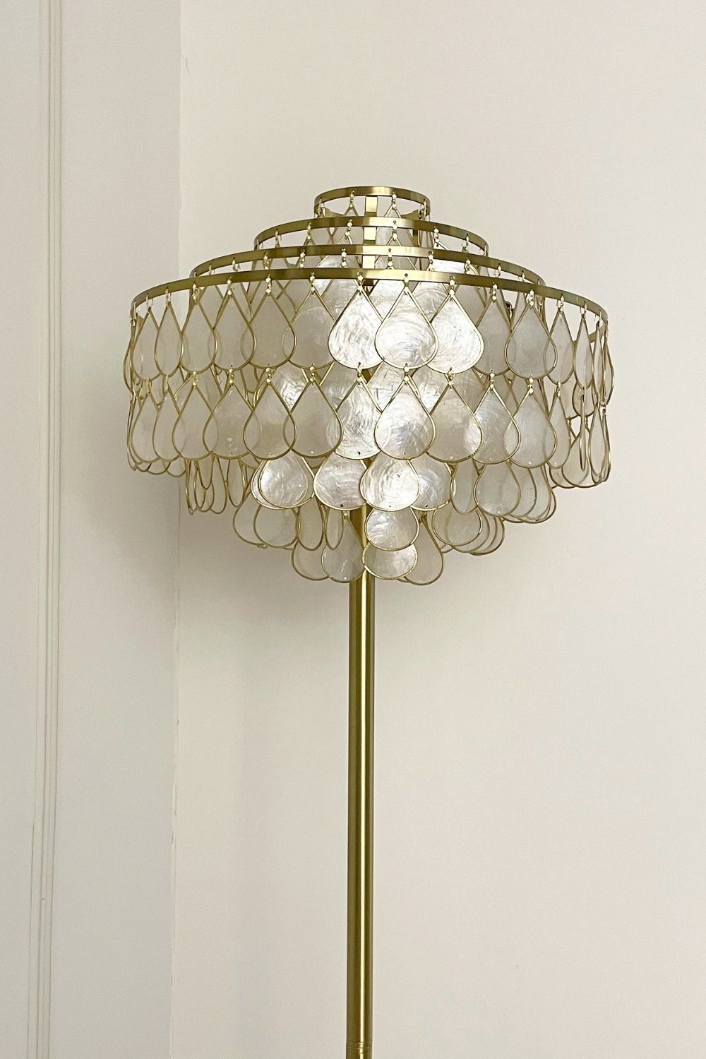 Teardrops Capiz Floor Lamp - view 12 | morylighting