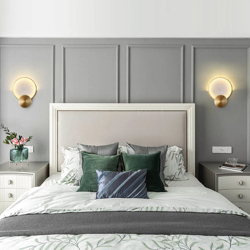 Terra Svet Alabaster Wall Lamp