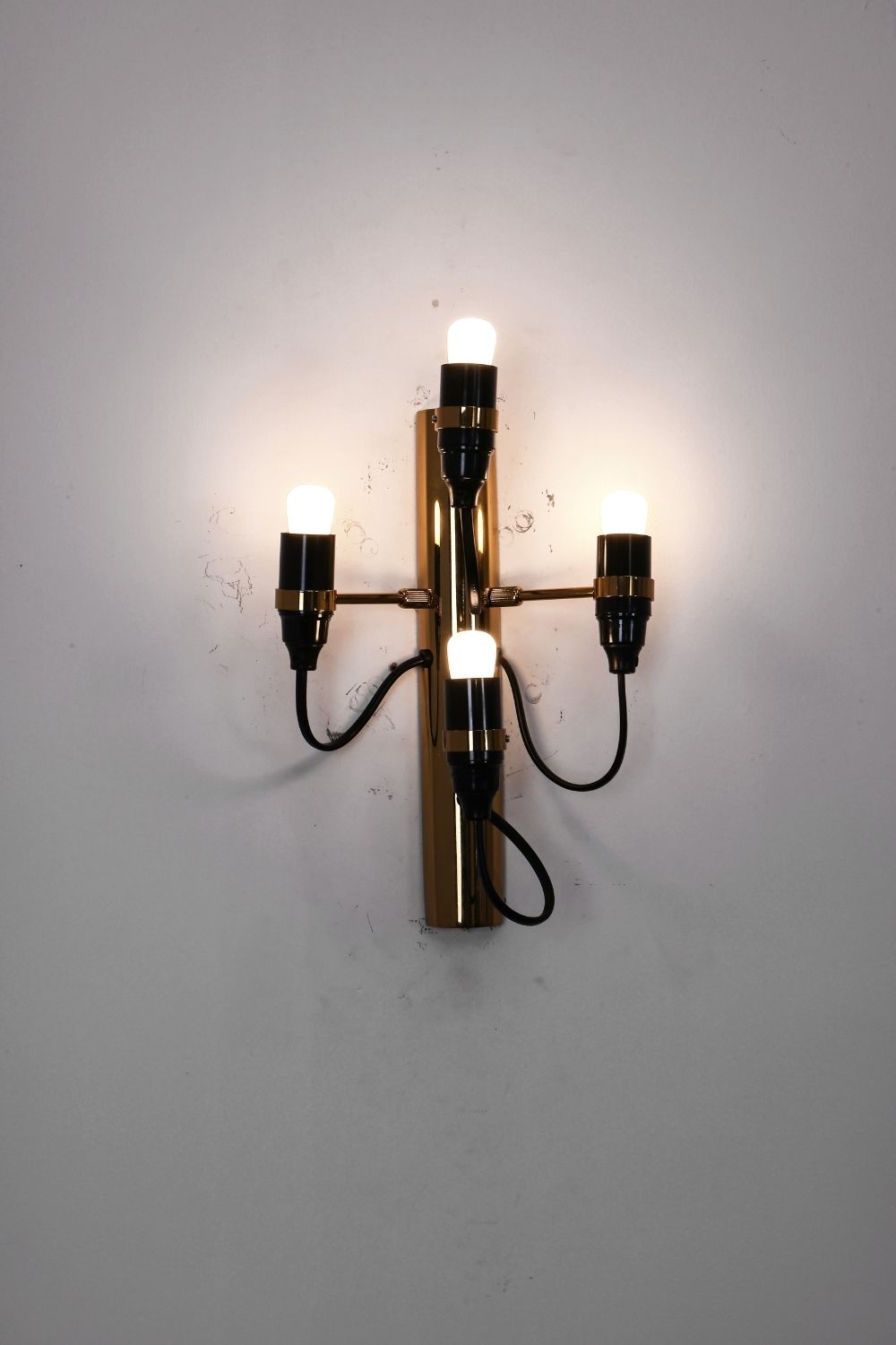 Traditional Mid-century 2097 Wall Lamp - view 10 | morylighting