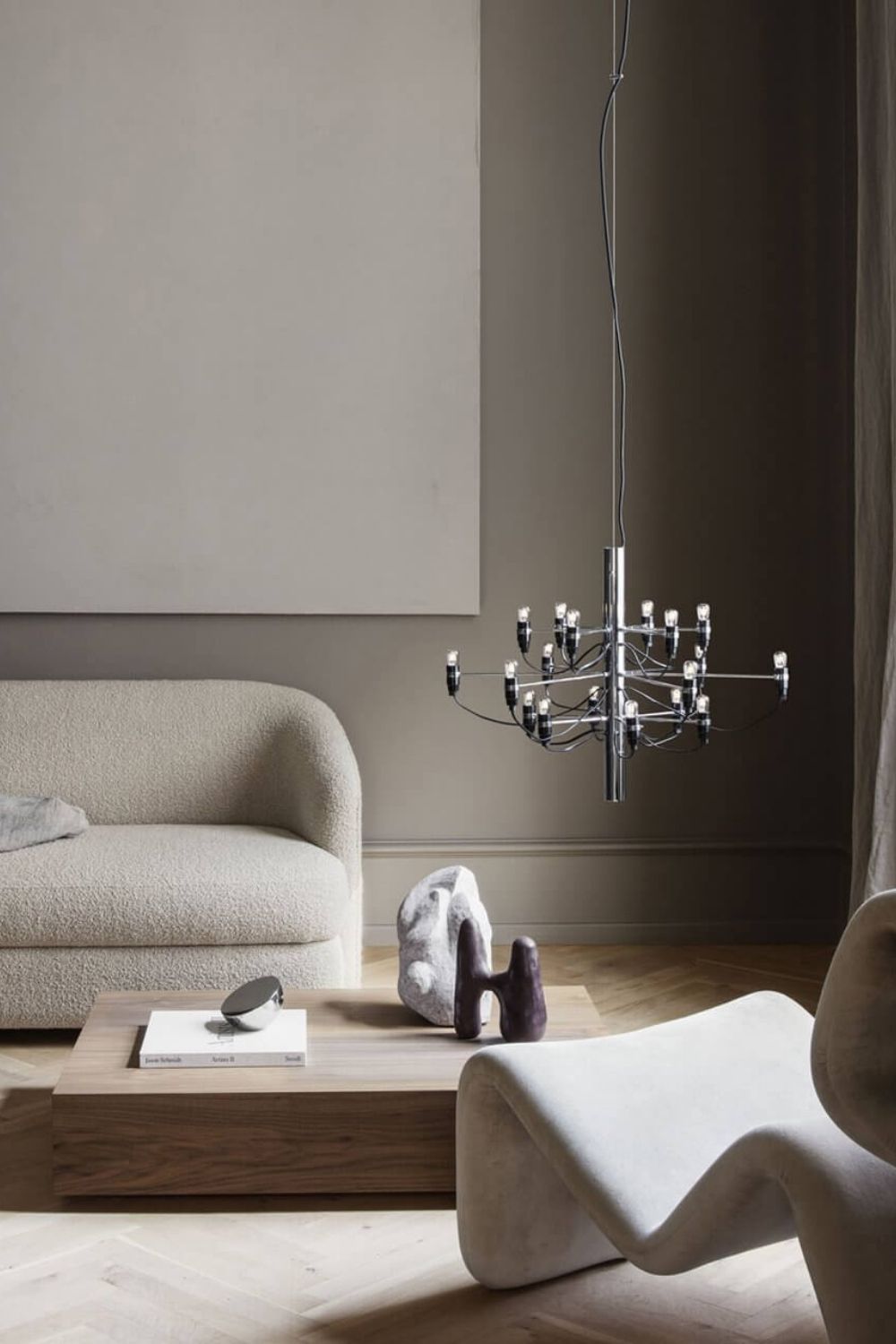 Traditional Mid-century 2097 Chandelier - view 7 | morylighting