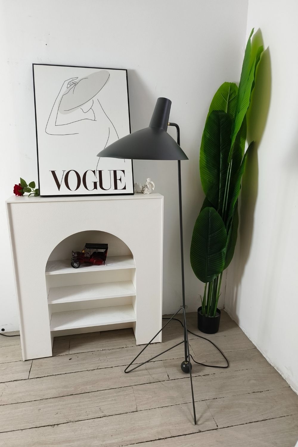 Tripod HM8 Floor lamp - view 9 | morylighting