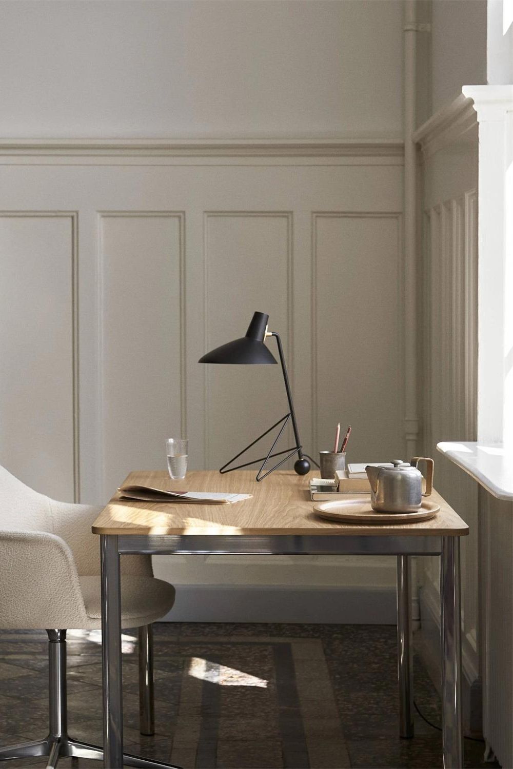 Tripod HM9 Table Lamp - morylighting