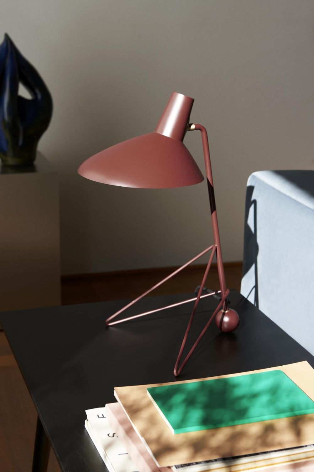 Tripod HM9 Table Lamp - morylighting