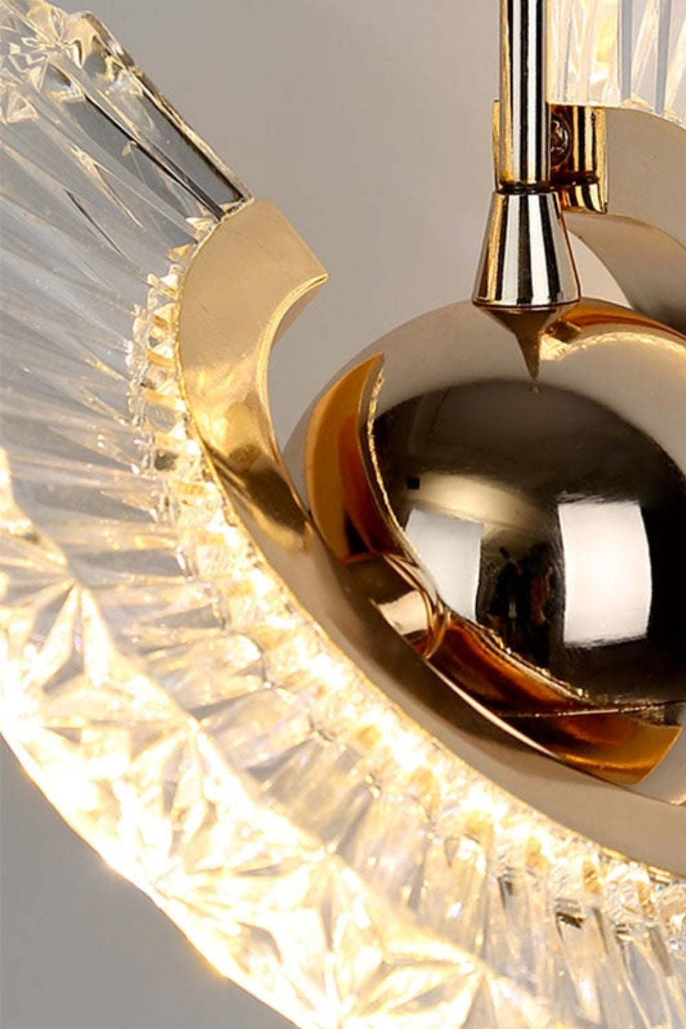 UFO Acrylic Pendant Light - morylighting