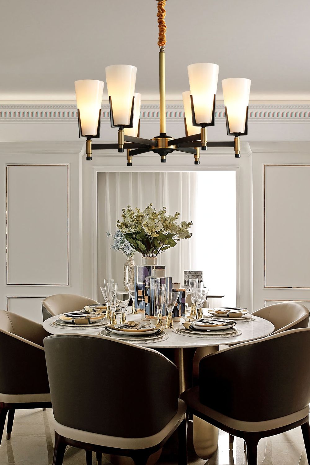 Upton Chandelier - morylighting