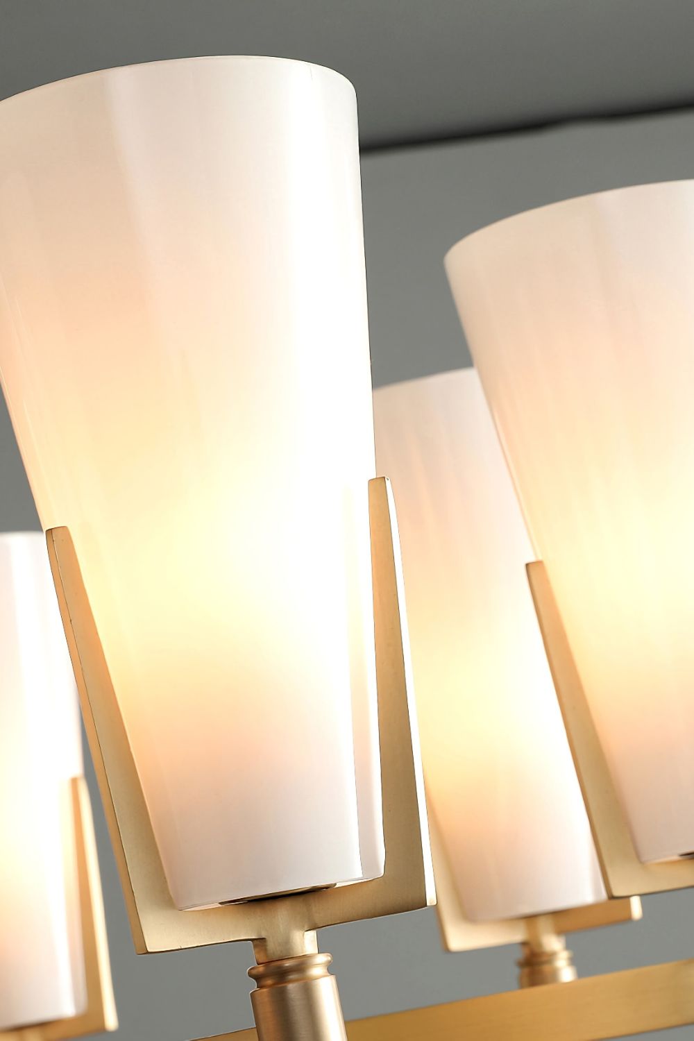 Upton Chandelier - morylighting