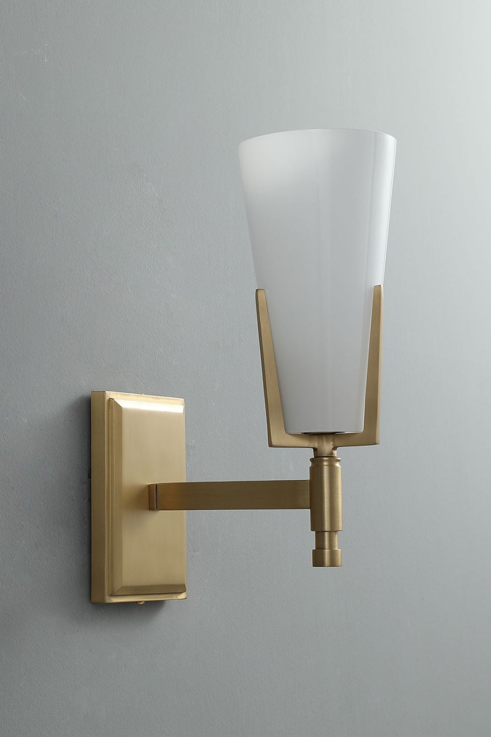 Upton Wall Lamp - morylighting