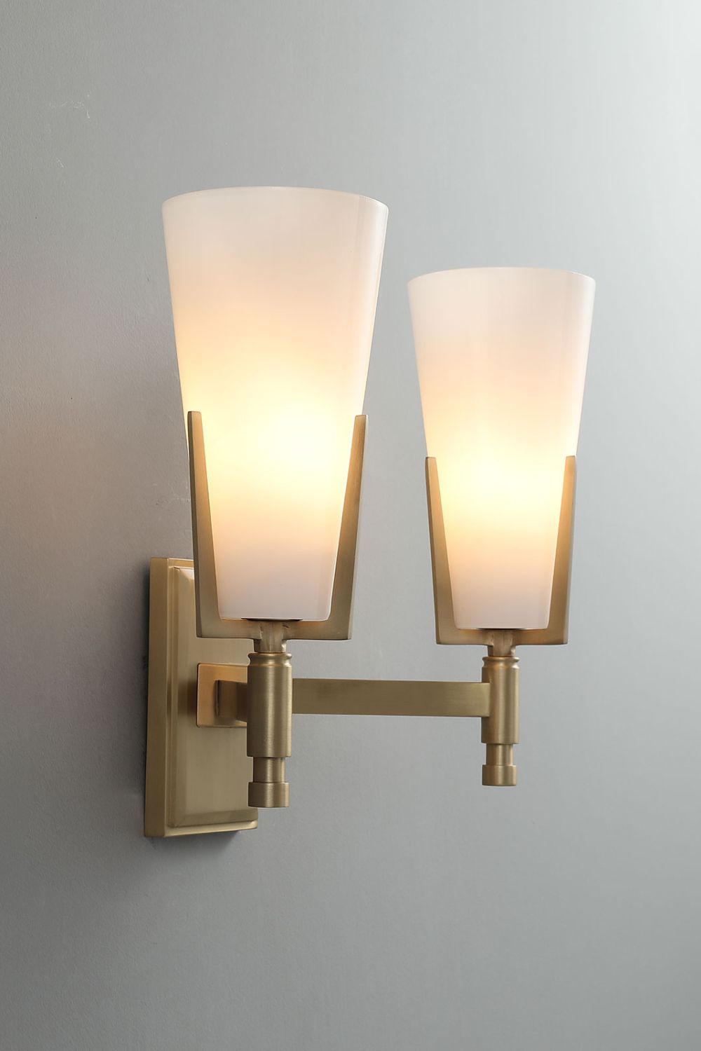Upton Wall Lamp - morylighting