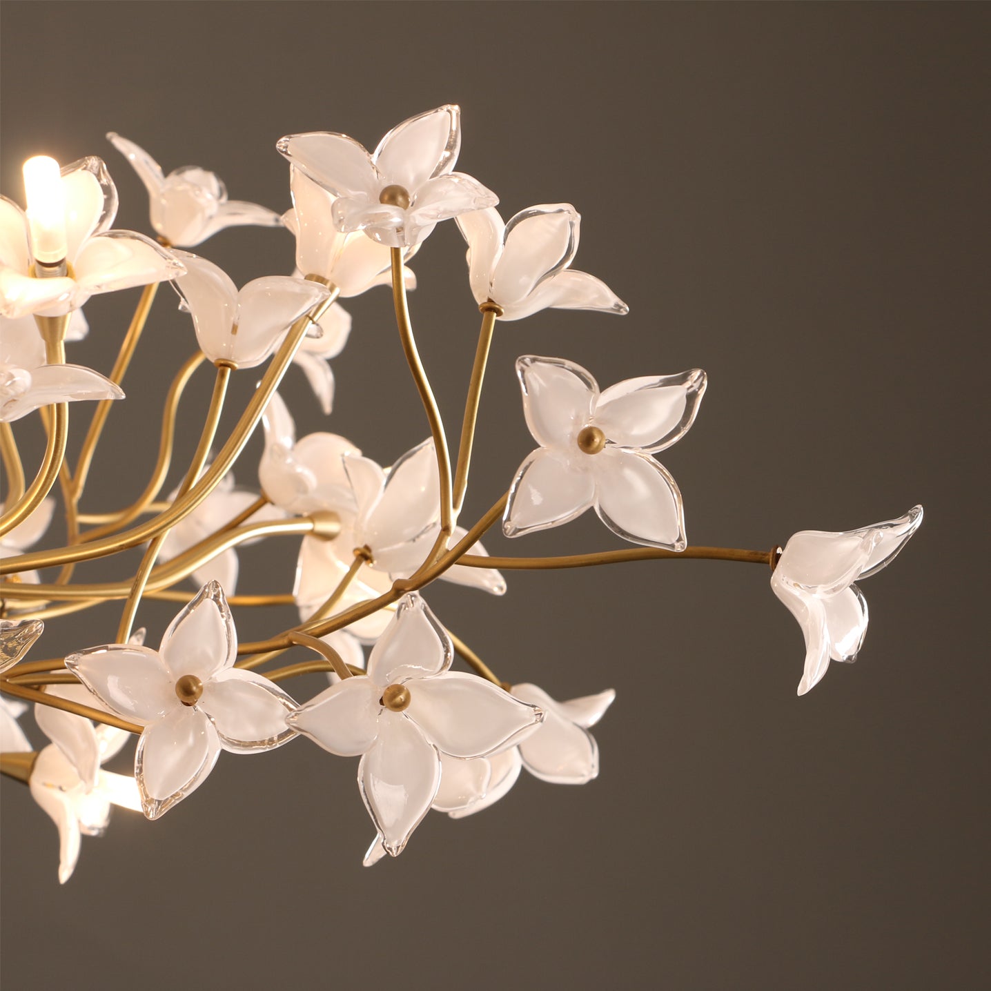 Veitchii Flower Branch Chandelier