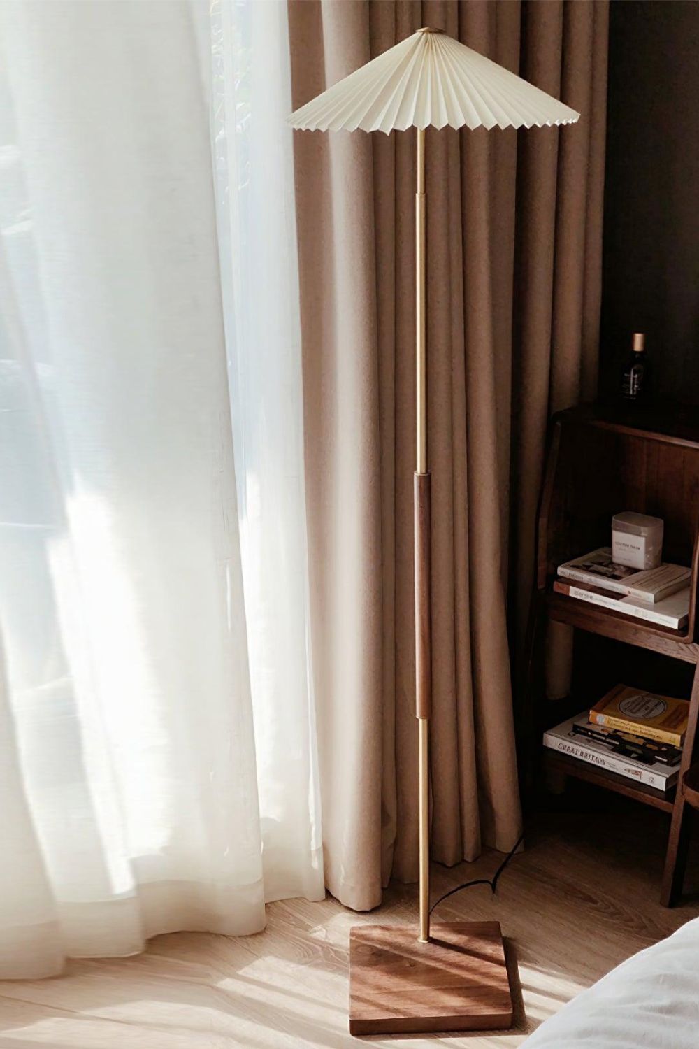 Walnut Brass Floor Lamp - morylighting