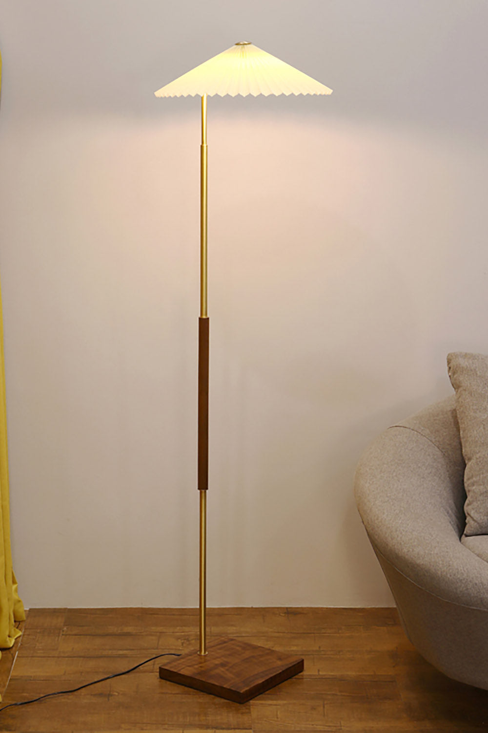 Walnut Brass Floor Lamp - view 5 | morylighting