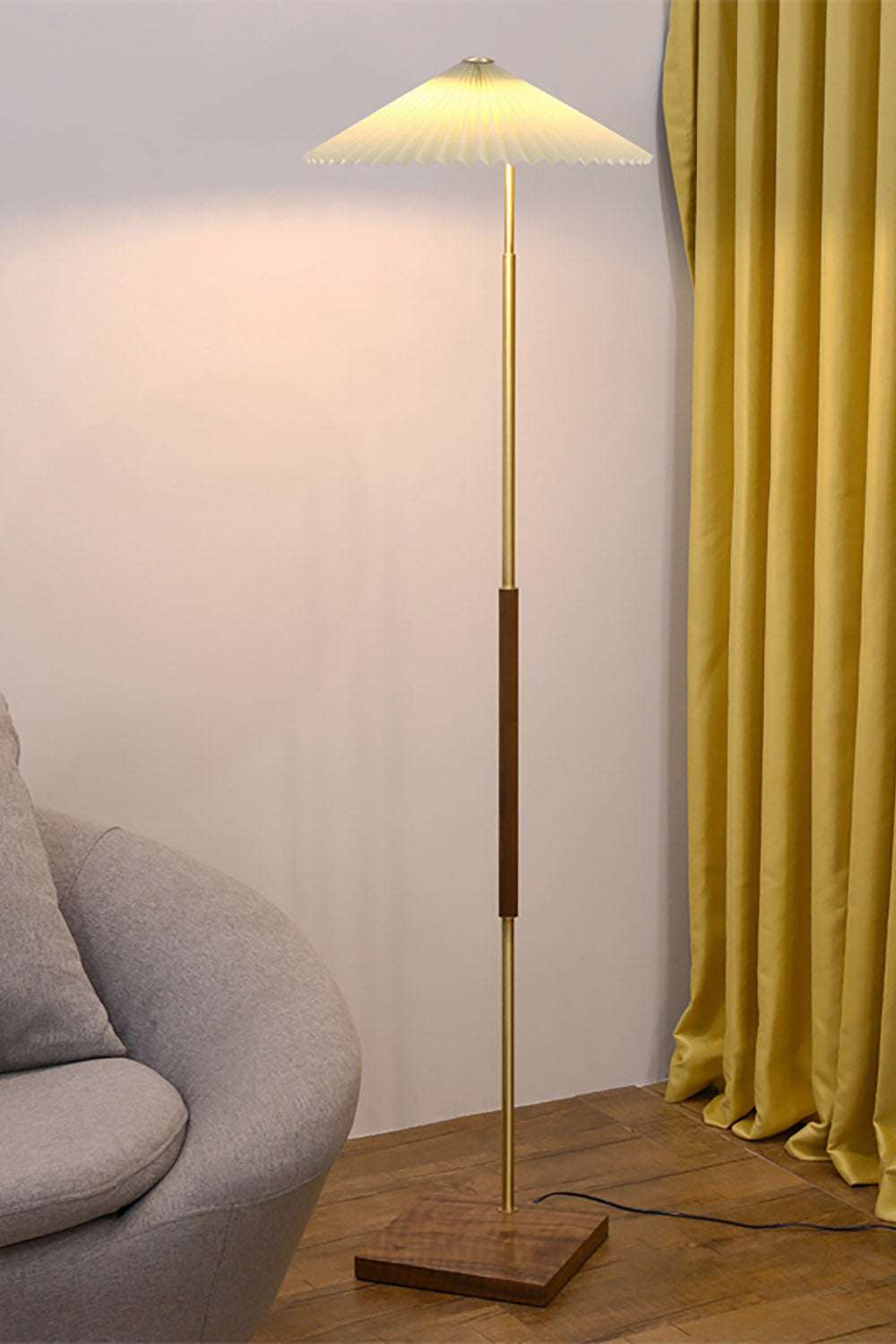 Walnut Brass Floor Lamp - view 4 | morylighting