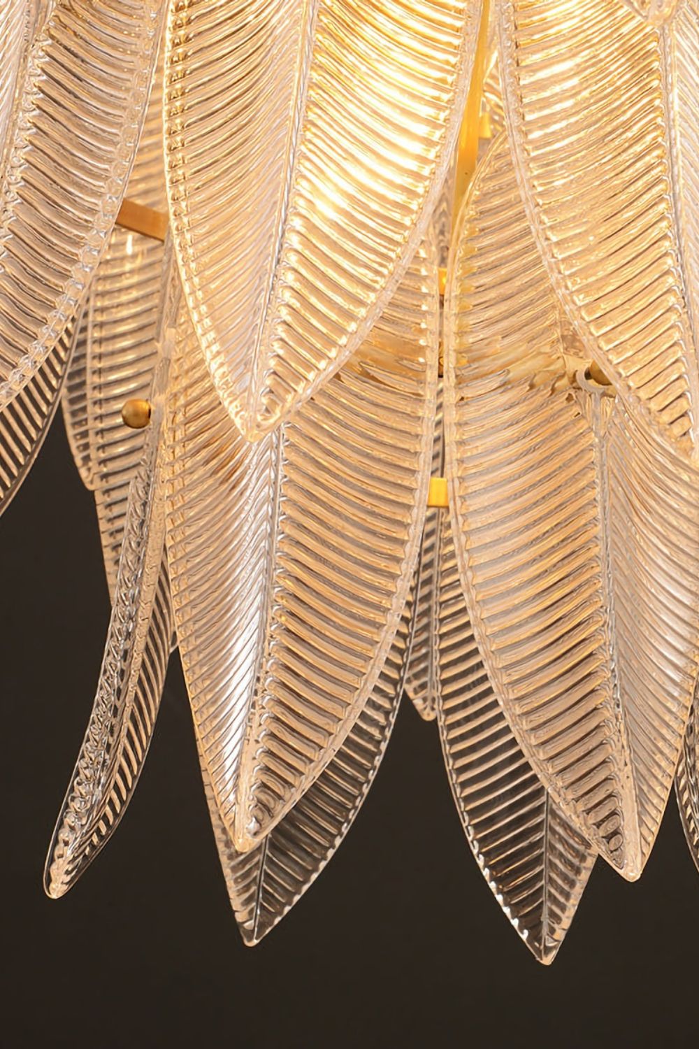 Glass Feathers Chandelier - morylighting