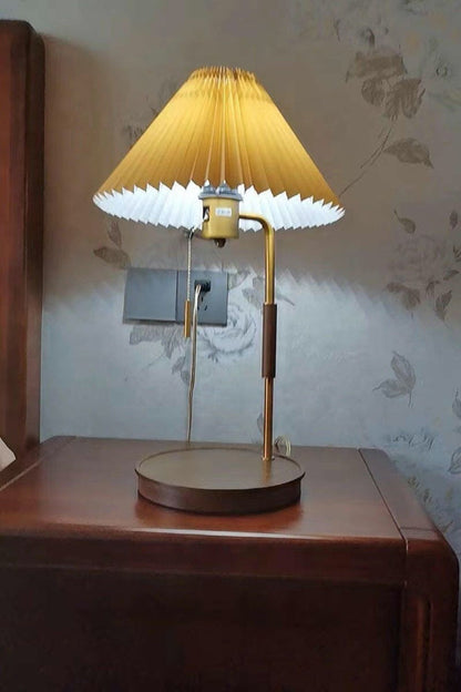 Wooden Retro Table Lamp - morylighting
