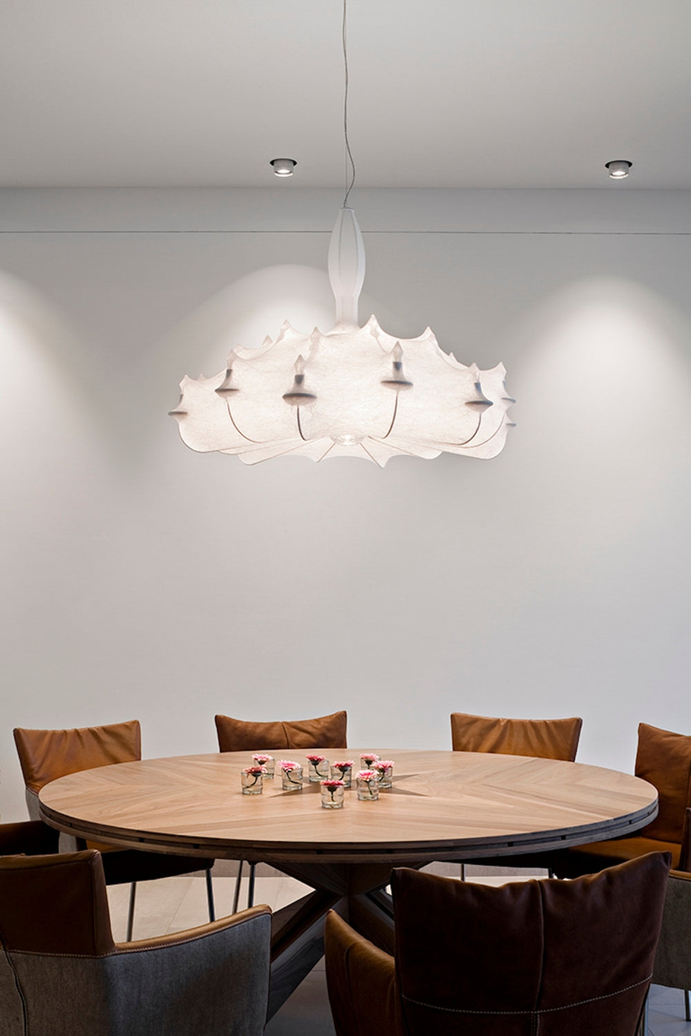 Zeppelin Chandelier - morylighting